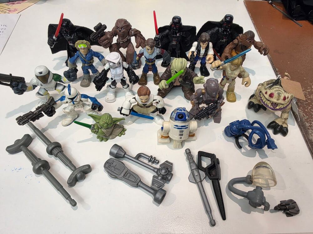 Star Wars Playskool Galactic Heroes Lot 18 Figures Accessories Vader Luke Yoda